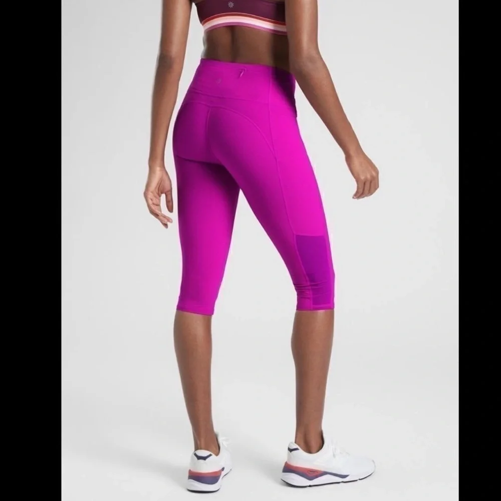Athleta Dobby Action Crop Electric Fuchsia Pink Mesh Capri Cropped Legging Small - Picture 1 of 14